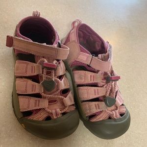 Keen sandals youth 13